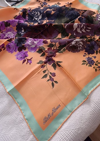 Çiçek Desenli Çok Renkli İpek Eşarp - Görsel 4