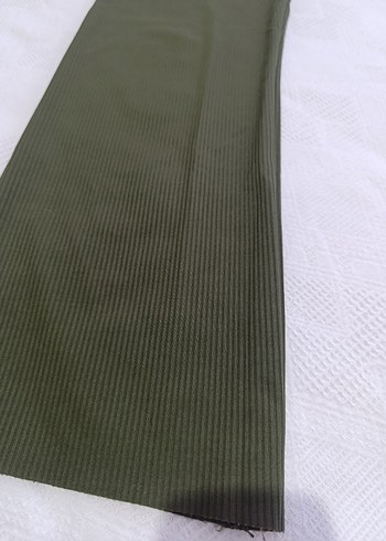 Kadın Yeşil Pileli Kumaş Pantolon - Görsel 3