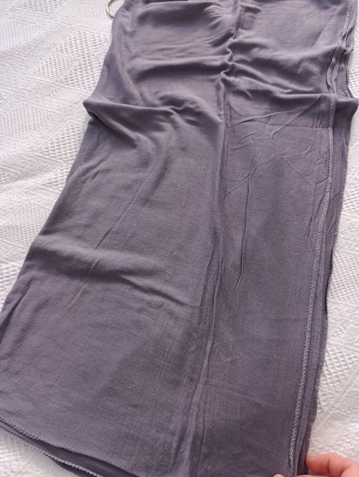 Gri penye Kadın Şal - Görsel 2