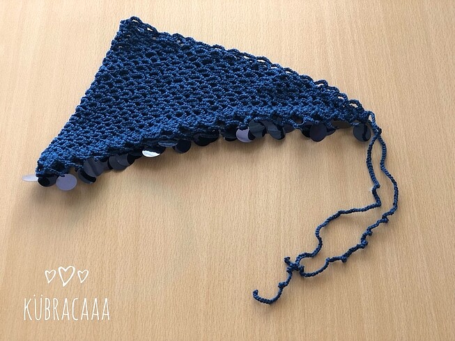 Pullu bandana