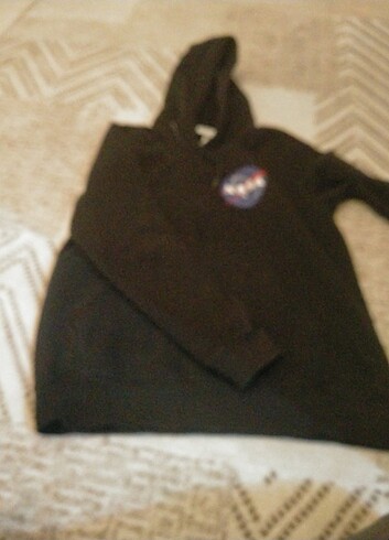 H&M sweatshirt 