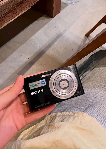 Sony W320 Vintage Kamera