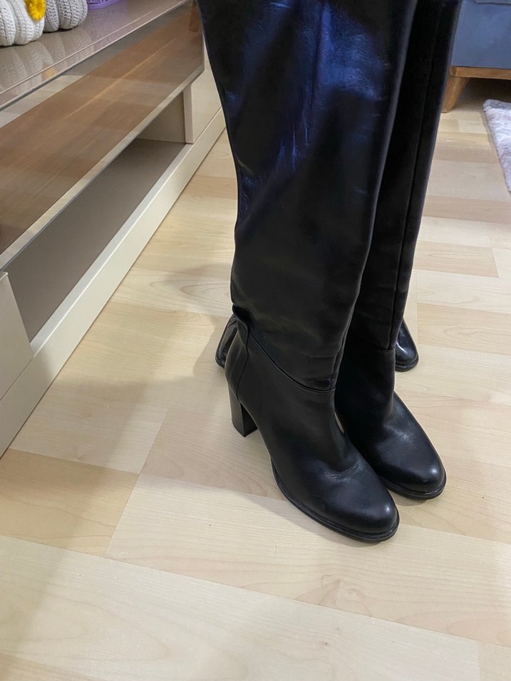 Orjinal Derimod Siyah topuklu Deri çizme - Görsel 3