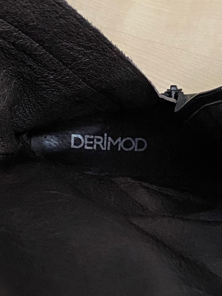 Orjinal Derimod Siyah topuklu Deri çizme - Görsel 4