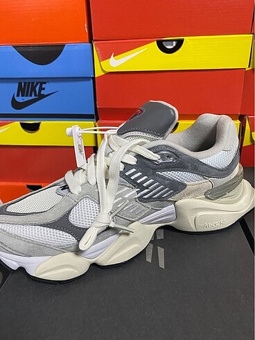 39,5 Beden NEW BALANCE 9060 İTHAL AYAKKABI