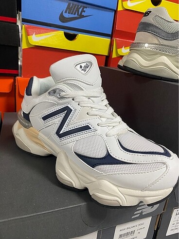NEW BALANCE 9060 İTHAL AYAKKABI