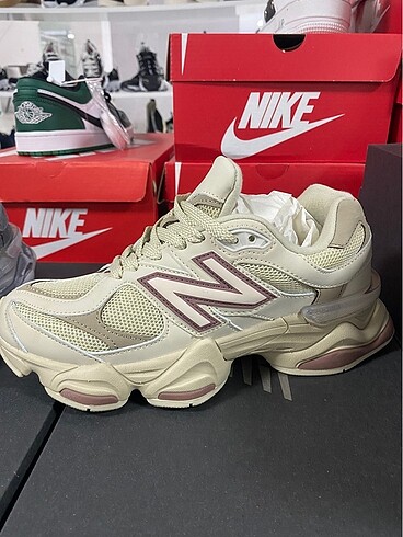 NEW BALANCE 9060 İTHAL AYAKKABI