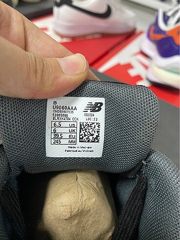 39,5 Beden siyah Renk NEW BALANCE 9060 İTHAL AYAKKABI