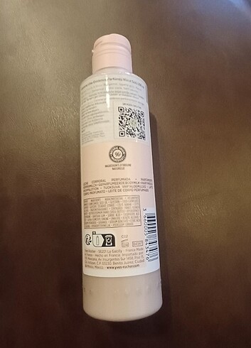 Yves Rocher Yves Rocher Vücut Sütü