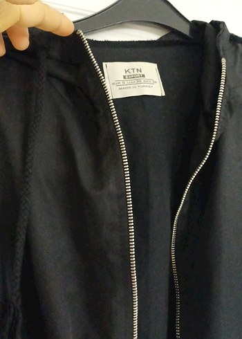 Siyah Kapüşonlu Fermuarlı Kadın Ceket - Görsel 3