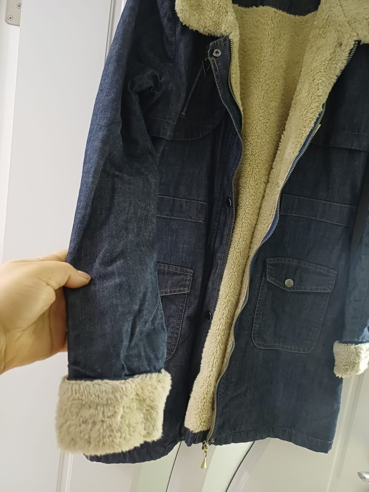 Mavi kürklü Kot Ceket - Görsel 2