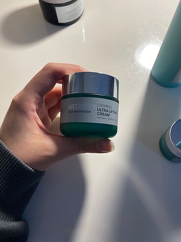 Artisrty Skin Nutrition