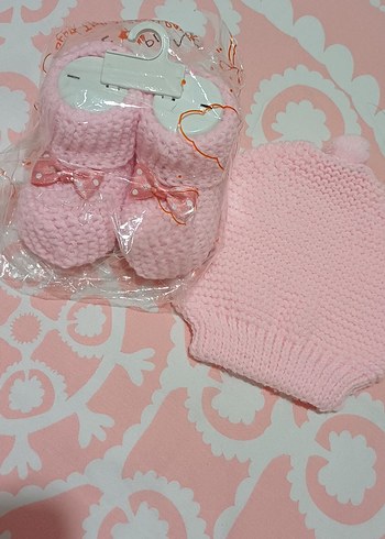 Pembe Örgü Kız Bebek Patik ve Bere Seti - Görsel 2