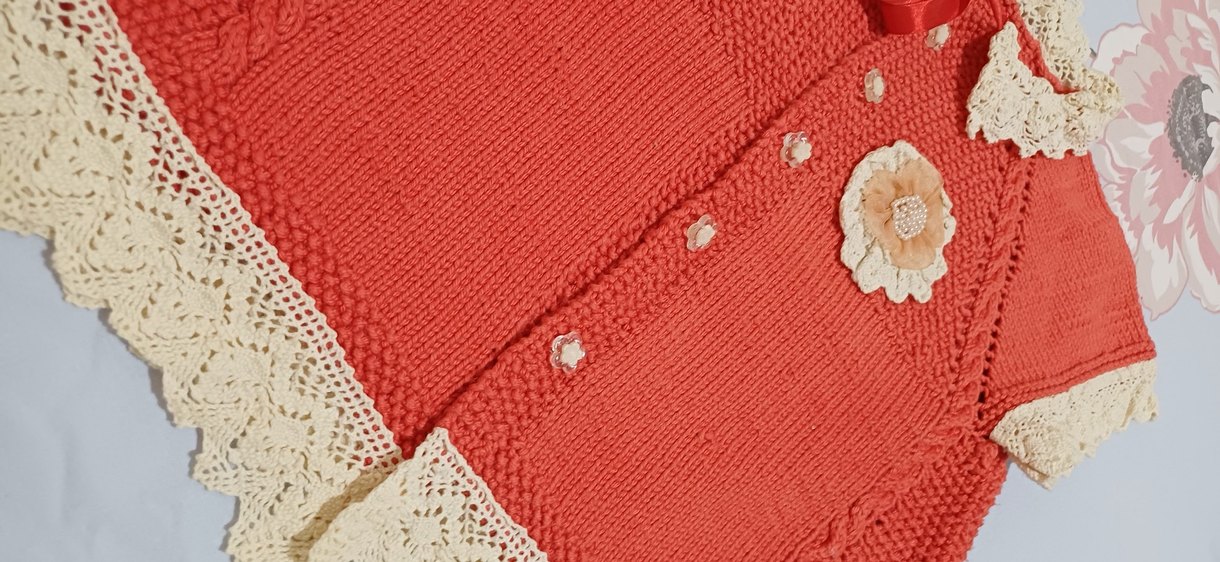 Kız Çocuk Kırmızı Nakışlı Düğmeli Hırka - Görsel 5