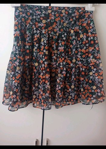 xs Beden Çiçek Desenli Volanlı Mini Etek