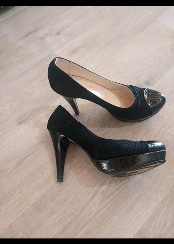 Diğer Klasik Siyah Tokalı Topuklu Stiletto