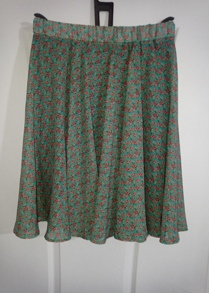 Çiçek desenli etek - Görsel 2