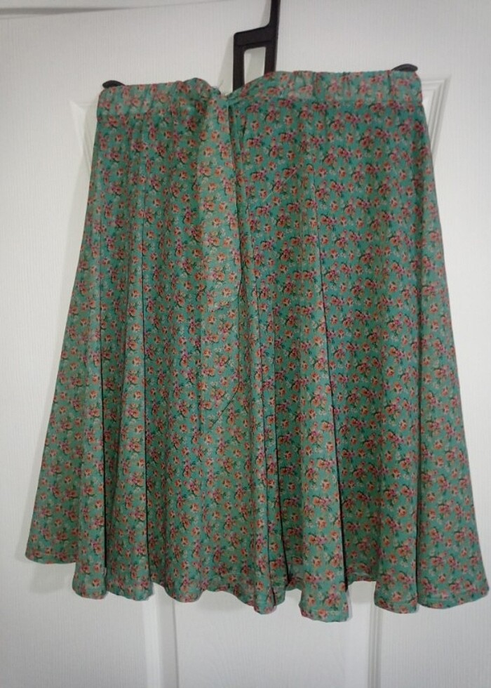 Çiçek desenli etek - Görsel 4