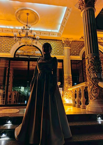 Taş Renkli Uzun Kollu Drapeli ve Taşlı Tesettür Abiye - Görsel 2