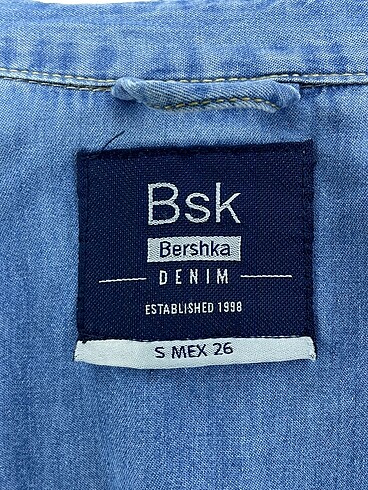 s Beden mavi Renk Bershka Gömlek %70 İndirimli.