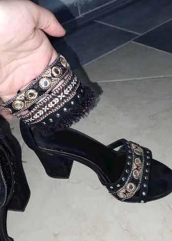 Desenli Siyah Tokalı Blok Topuklu Kadın Ayakkabı - Görsel 3