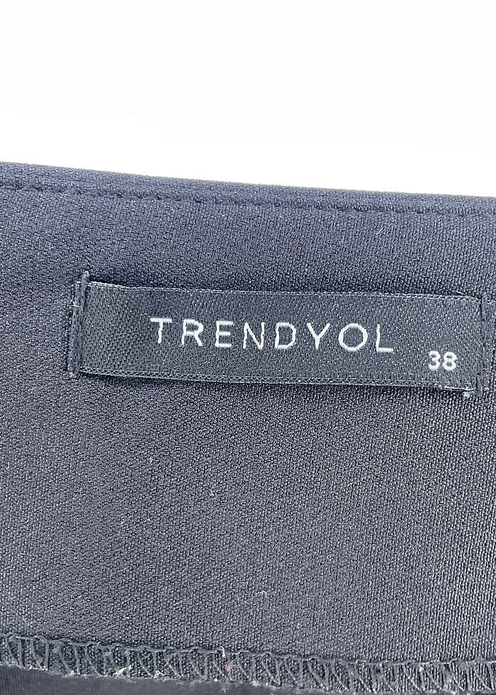 Trendyol & Milla Mini Şort %70 İndirimli. - Görsel 4