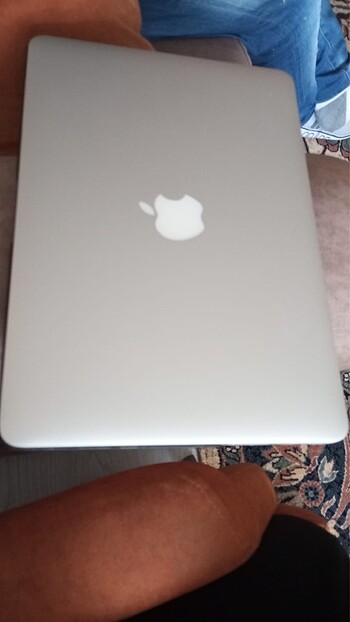 Apple MacBook Pro 13