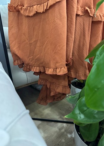 Uzun Kahverengi Fırfırlı Bohem Elbise - Görsel 5