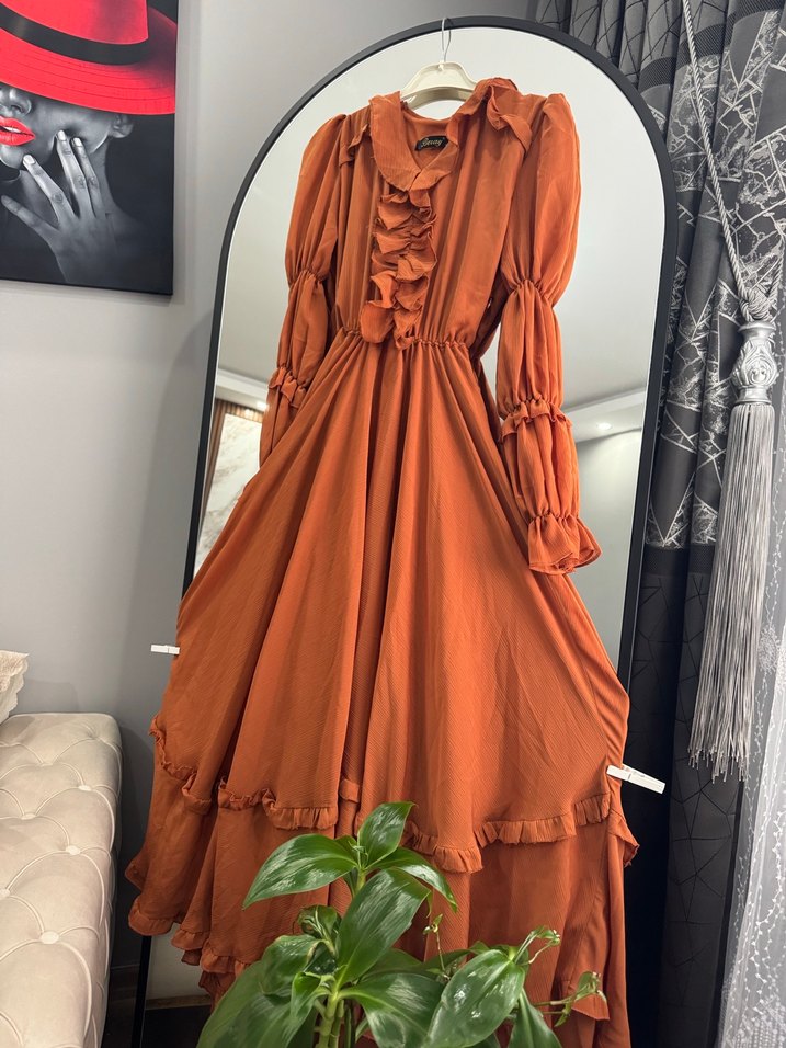 Uzun Kahverengi Fırfırlı Bohem Elbise - Görsel 3