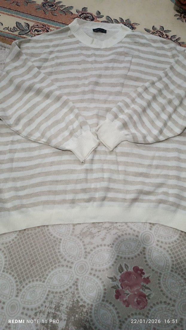 Kadın Gri Beyaz Çizgili Örgü Triko - Görsel 2