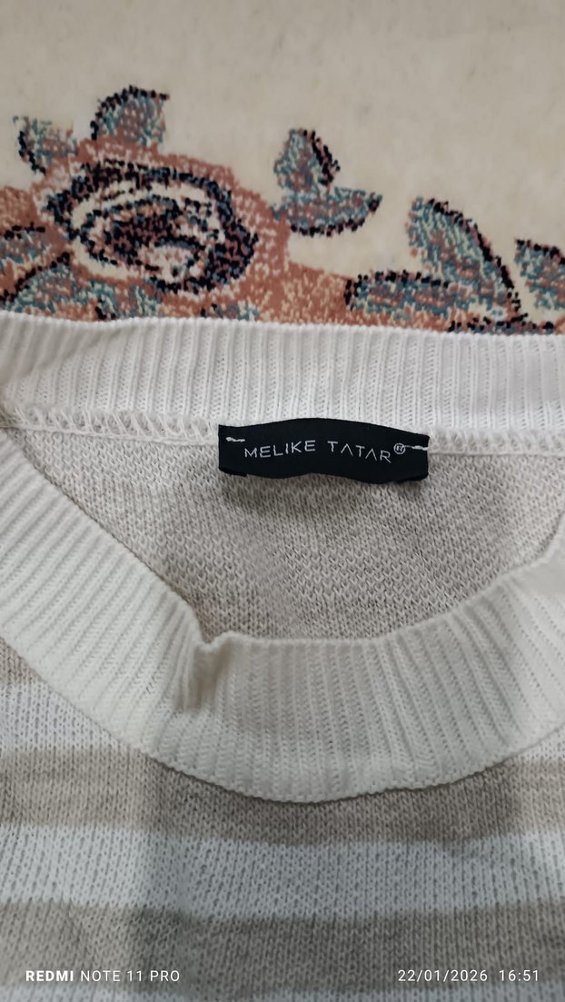 Kadın Gri Beyaz Çizgili Örgü Triko - Görsel 4