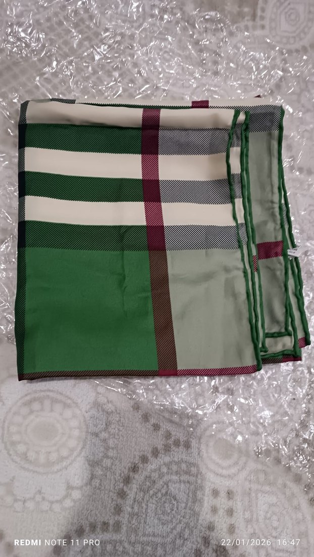 Mavi ve Gri Kadın Atkı - Görsel 4