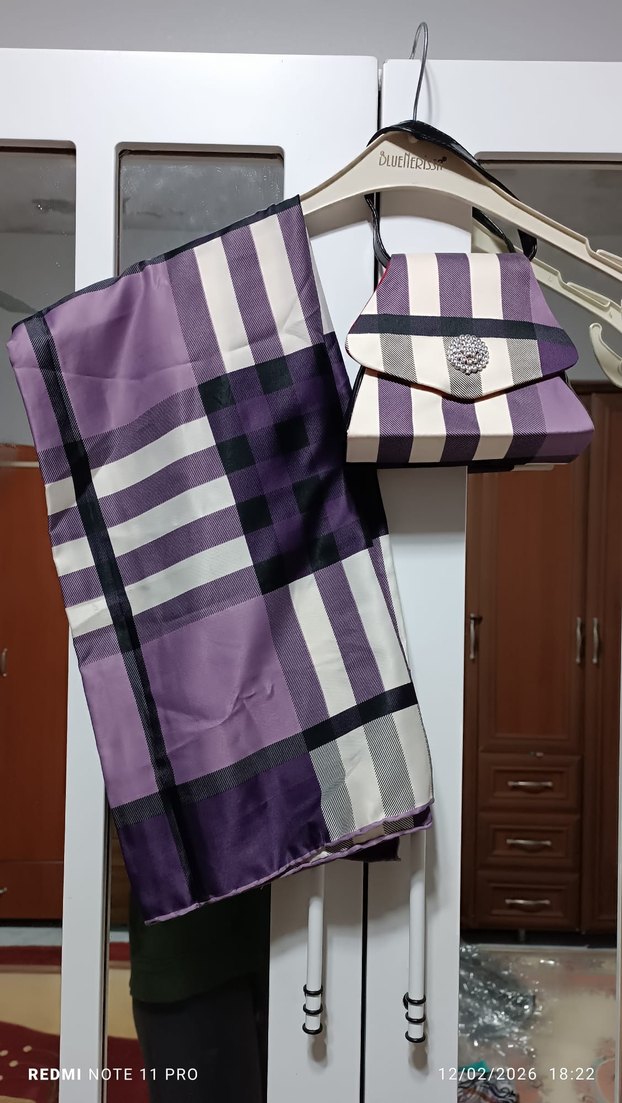 Mor Çizgili Kadın Fular ve Çanta Seti - Görsel 4