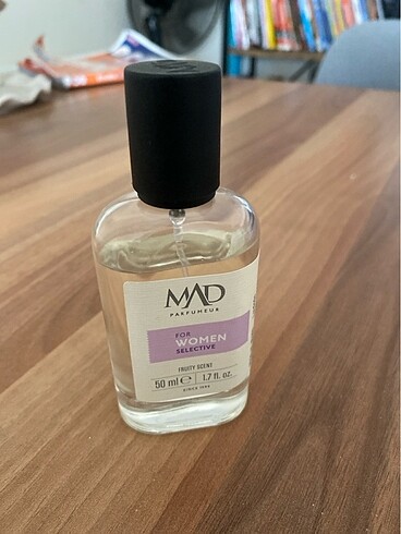 MAC mad parfum B-103