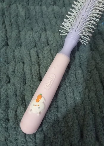 Yuvarlak Fırça ve Küçük Pembe Kutu - Görsel 2