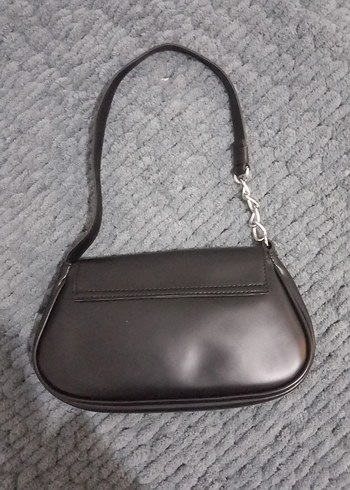 Siyah Deri Tokalı Kadın Omuz Çantası - Görsel 4