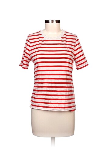 Cos T-shirt %70 İndirimli.