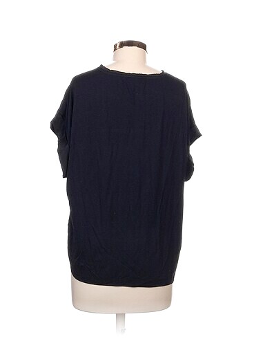 m Beden Beymen T-shirt %70 İndirimli.