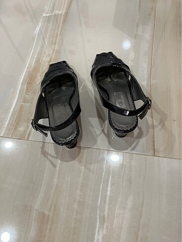 36 Beden siyah Renk Oi marka şık ayakkabı