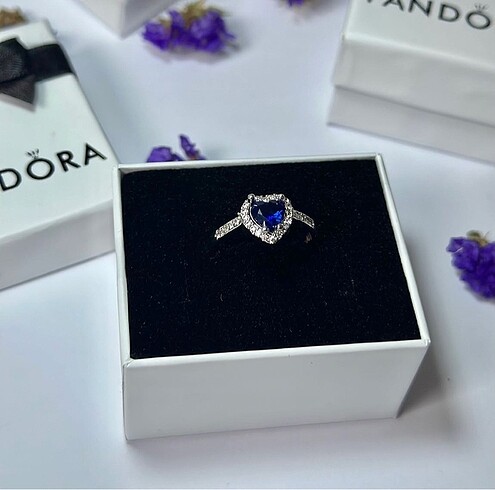 Diğer Pandora Yüzük