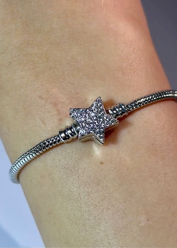 Pandora Asimetrik Yıldız Bileklik - Görsel 3