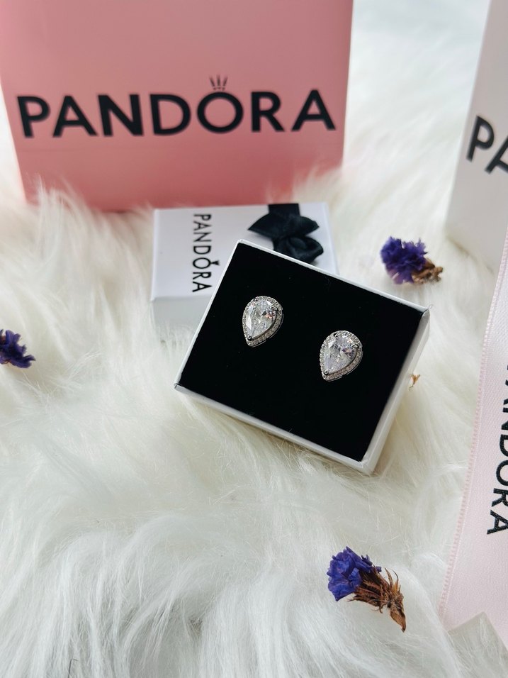 Pandora Işıltılı Armut Kesim Çivi Küpe - Görsel 2