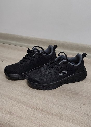 Skechers 40