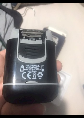 Siyah Şarjlı Tıraş Makinesi - Görsel 5