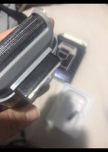 Siyah Şarjlı Tıraş Makinesi - Görsel 4