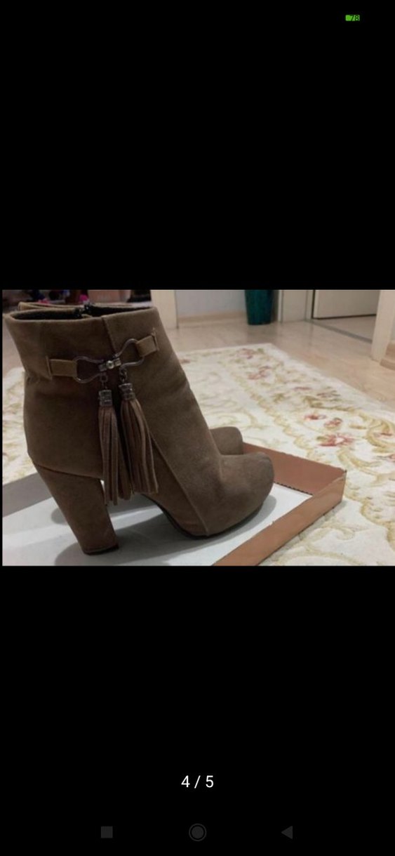 Püsküllü Bej Süet Topuklu Bot - Görsel 2