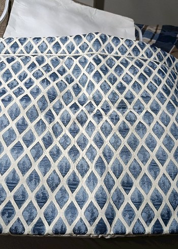 mavi Baskılı Yatak Örtüsü Seti - Görsel 4