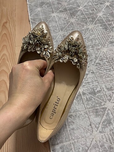 Gold babet
