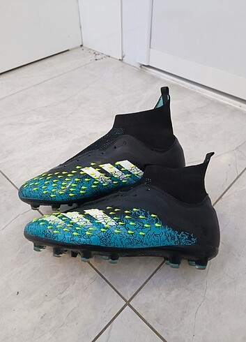 40 Beden Adidas Predator Krampon