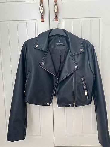 Stradivarius Stradivarius Crop Deri ceket